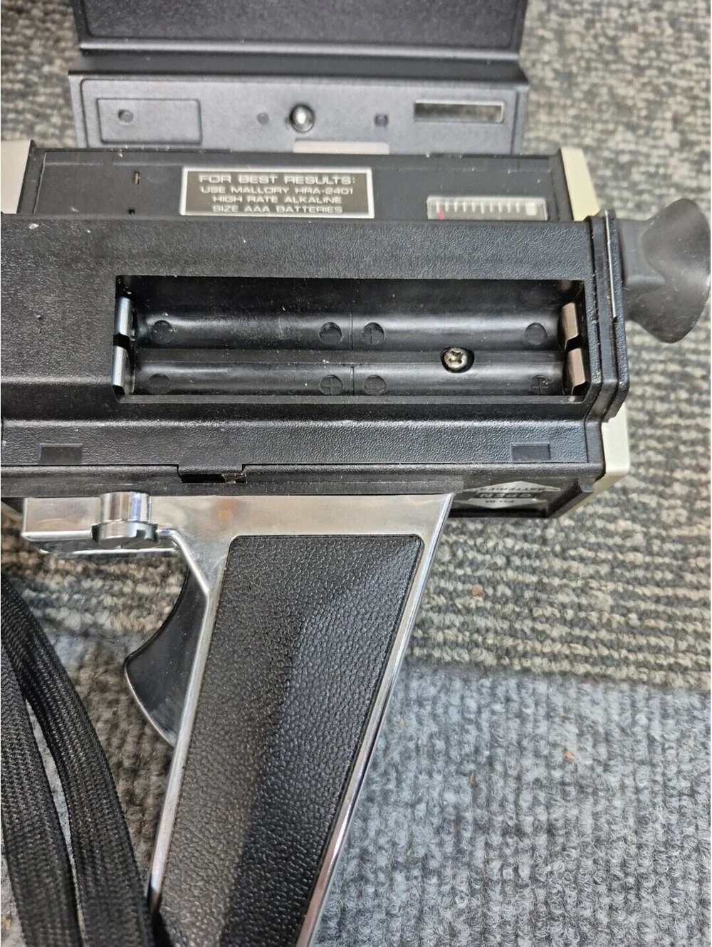 BELL & HOWELL AUTOLOAD SUPER 8  MOVIE CAMERA MODEL 374